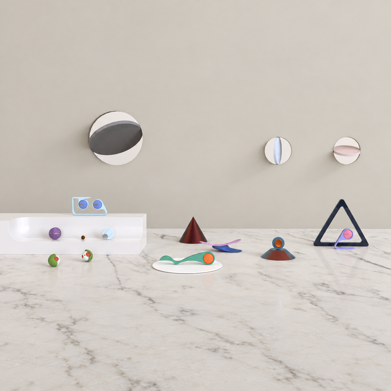 暖灰背景中的系列产品设计陈列 / Product design collection displayed against a warm-gray background
